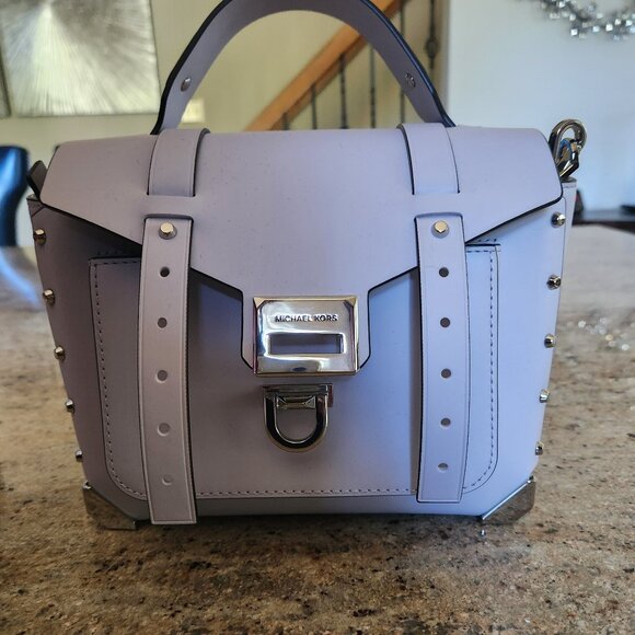 Michael Kors Medium Manhattan Crossbody NWOT in gorgeous Lavendar Mist - Picture 1 of 16